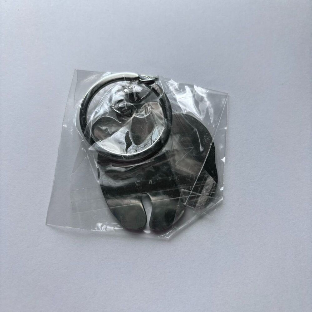 Metal Panda Key Chain - Picture 2 of 2